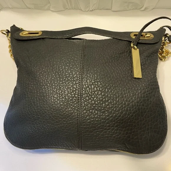 Vince Camuto Black Pebbled Leather Shoulder Bag with Gold Chain Detail - Picture 7 of 12